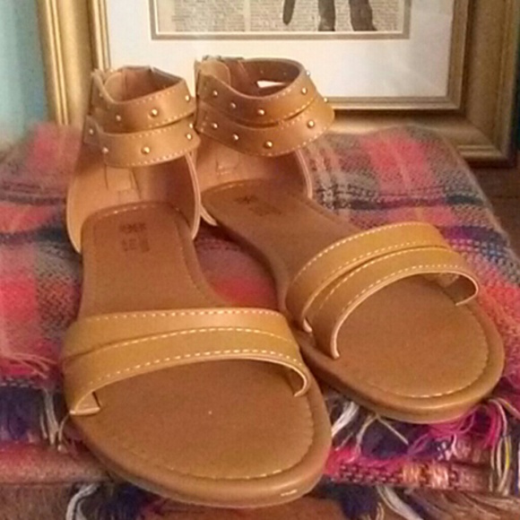 Shoes - Picture 1 of 1